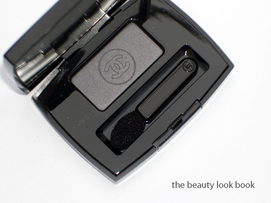 Chanel Gris Exquis Soft Touch Eyeshadow - The Beauty Look Book